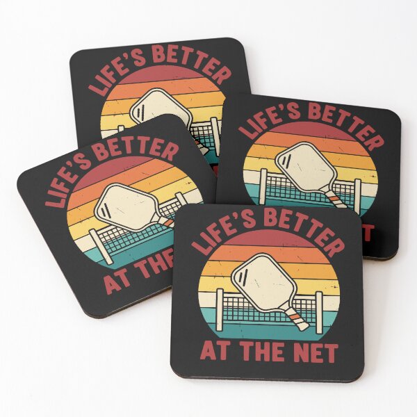 Artikelvorschau, Pickleball Life's Better At The Net Funny Player entworfen und verkauft von LuminOrb.