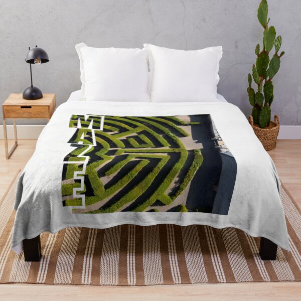 Item preview, maze designed and sold by hermes_showp.