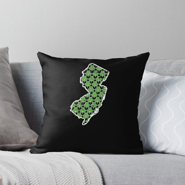 Aperçu de l'œuvre Chemises Shamrock Pour Femmes New Jersey Femmes St Pattys créée et vendue par shoppzee.