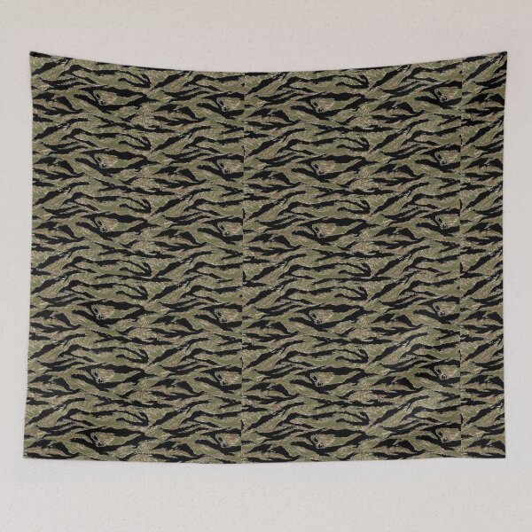 Aperçu de l'œuvre Motif camouflage jungle classique à rayures tigrées de l'armée américaine créée et vendue par BestDetailer.