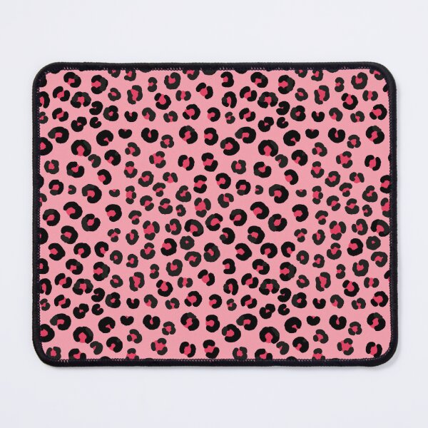 Aperçu de l'œuvre Pink and Red Leopard créée et vendue par Cathy Middleton.