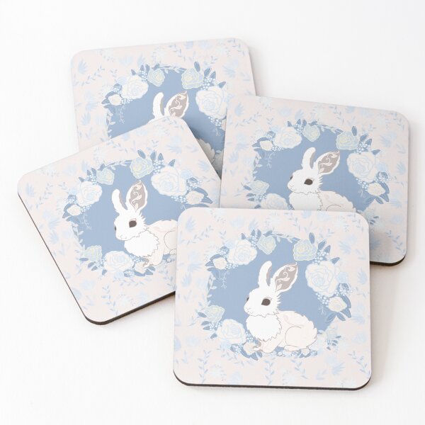 Aperçu de l'œuvre Lapin doux avec couronne florale bleu pastel – Animal totem & Lapin de Pâques créée et vendue par Herami.