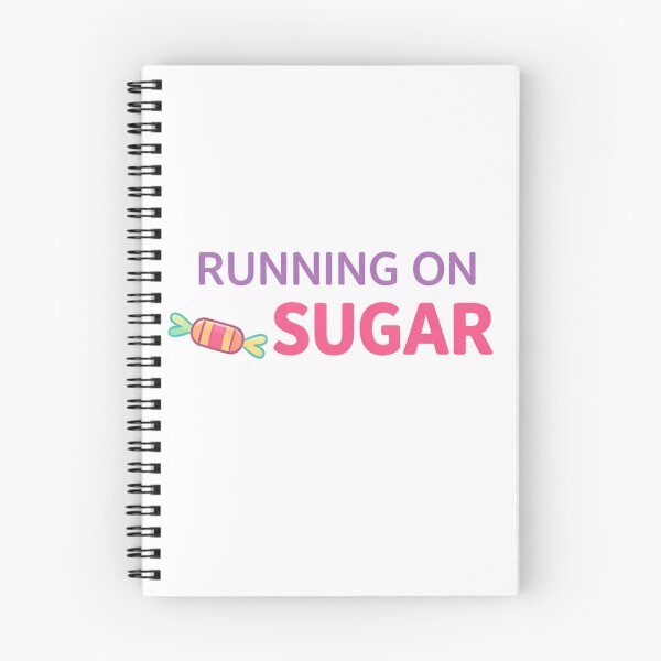 Aperçu de l'œuvre T-shirt de Pâques humoristique « Running on Sugar », motif pastel de Pâques, graphisme doux pour les fêtes de printemps créée et vendue par MoosElkPL.