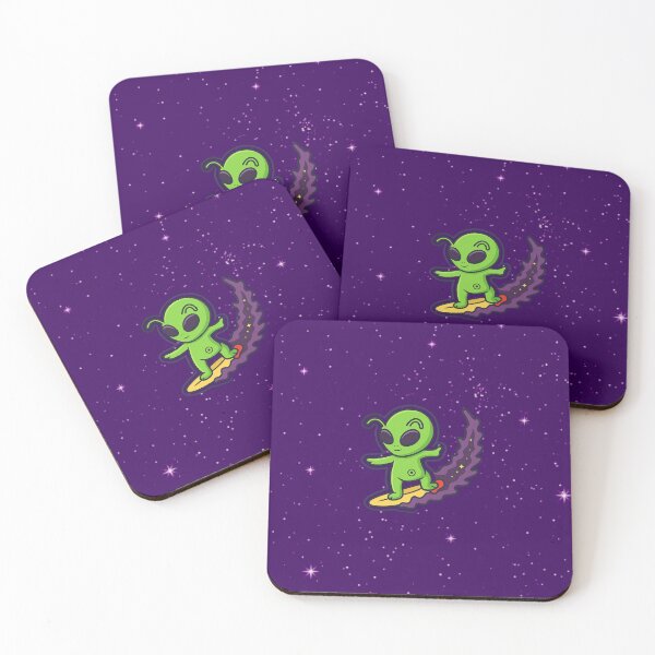 Artikelvorschau, Weltraum-Surfer-Alien – Ein niedliches Galaxie-Surf-Abenteuer entworfen und verkauft von alaoglu.
