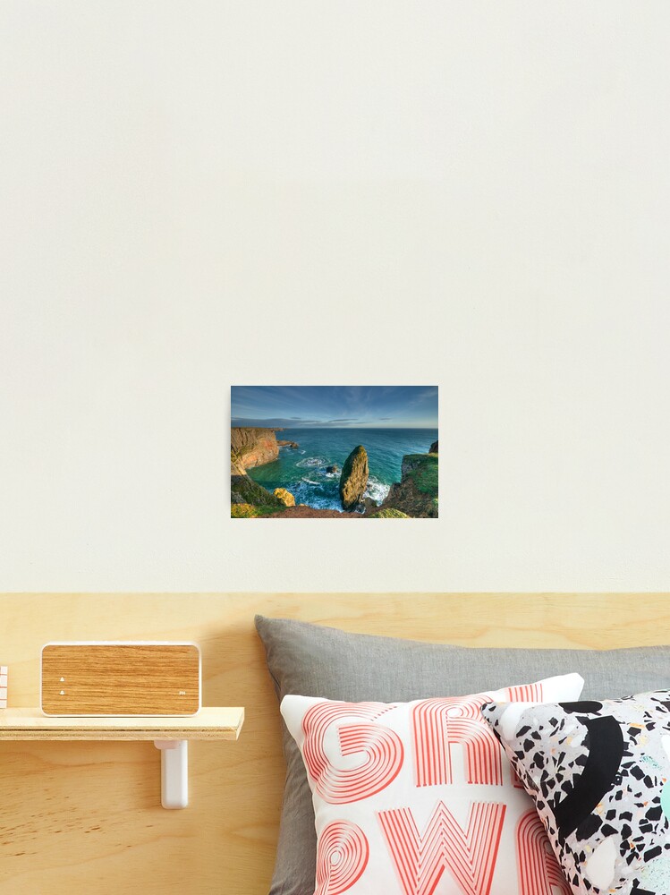 Aperçu 2 sur 3. Impression photo avec l'œuvre Stack Rocks créée et vendue par Viking60.