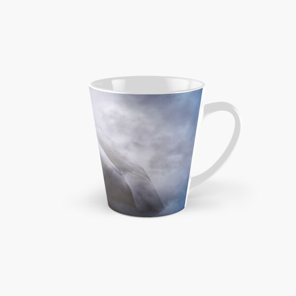 Schwan und Wolken Tasse (konisch)