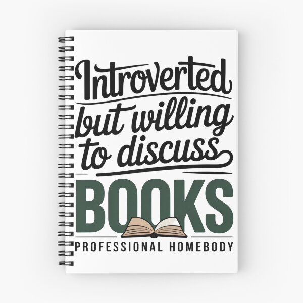 Aperçu de l'œuvre T-shirt humoristique pour les amoureux des livres : « Introverti mais toujours prêt à parler de livres » créée et vendue par InkTheoryStudio.