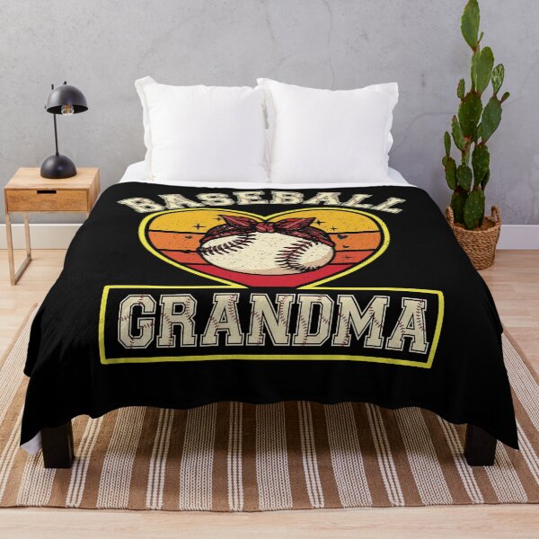 Item preview, Camiseta vintage de béisbol con la palabra "Grandma Heart" designed and sold by KIROSALS.