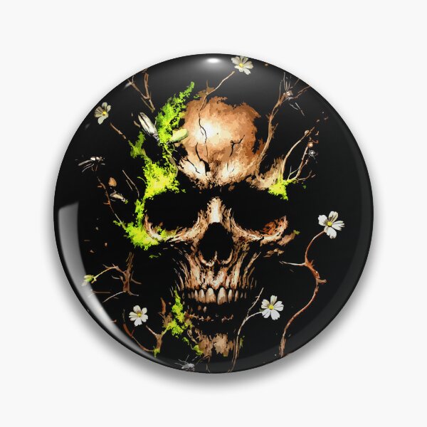 Artikelvorschau, Gothic-T-Shirt mit Totenkopfmotiv für ein Outfit im dunklen Stil entworfen und verkauft von VikArtStudio.