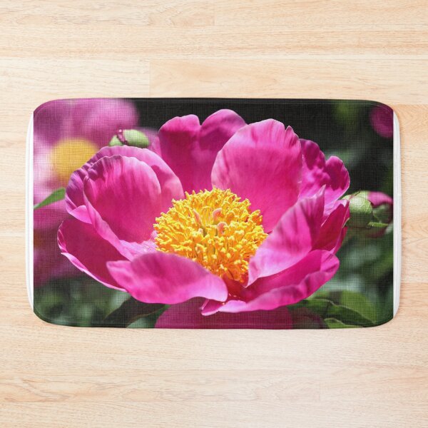 Artikelvorschau, Fushia Hot Pink Chinesische Pfingstrose – 1 entworfen und verkauft von BostonArcImage.