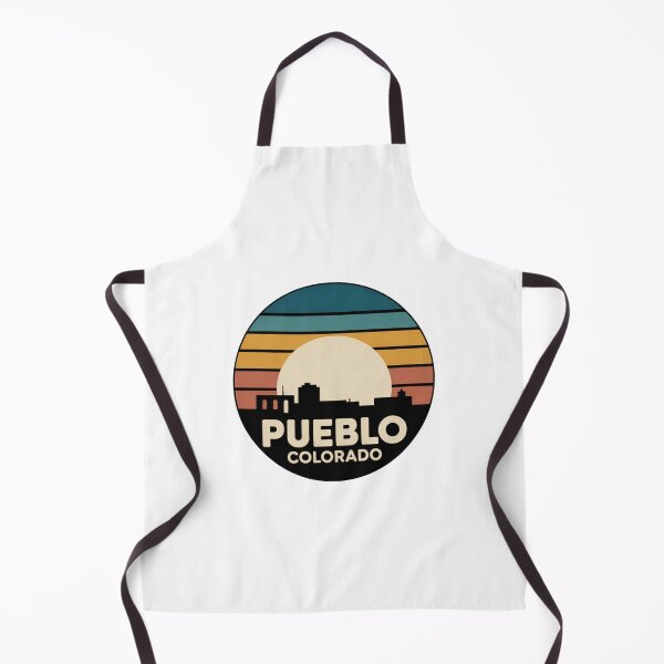 Artikelvorschau, Pueblo, Colorado: Blau-Orange-Rotes Sonnenuntergangs-Skyline-Abzeichen entworfen und verkauft von CircinusStore.