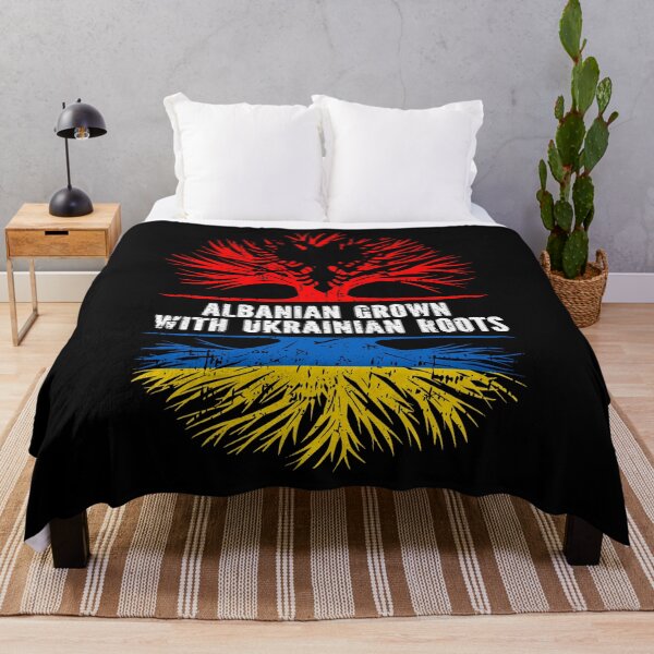 Artikelvorschau, Albanische Flagge mit ukrainischen Wurzeln entworfen und verkauft von CosmoKitsch.