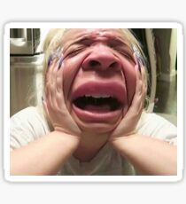 Pegatina trisha paytas llorando lol