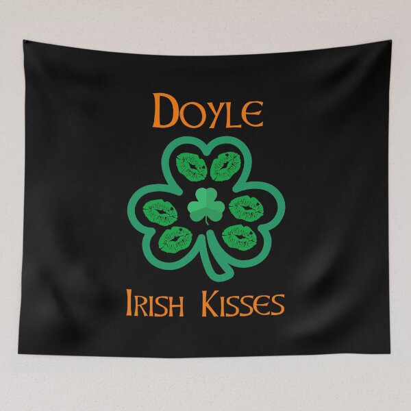 Item preview, Besos irlandeses de Doyle, tréboles, labios designed and sold by IrishPOD.