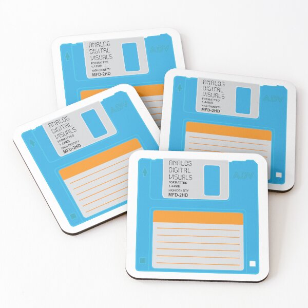 Artikelvorschau, T-Shirt mit Floppy-Disk-Grafik (Knopffarbe Blau) – Retro-Computer-Tech-Nostalgie-Streetwear-Shirt der Y2K entworfen und verkauft von analogdigitalvz.