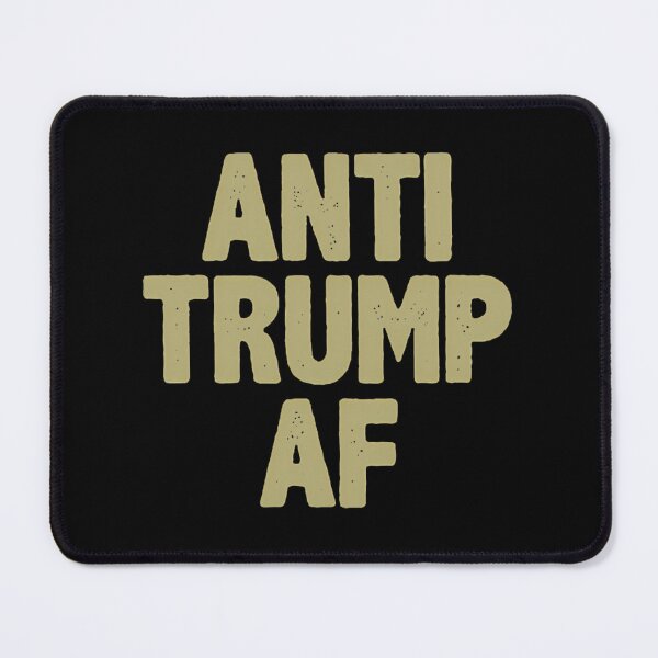 Aperçu de l'œuvre Anti Trump Af créée et vendue par SmileUnfoldShop.