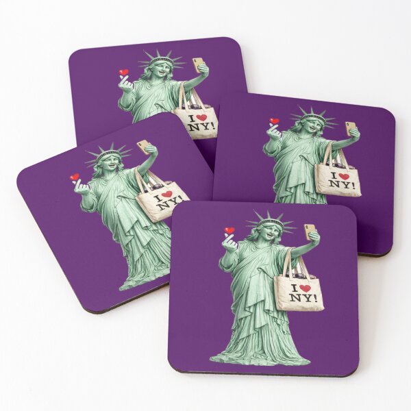 Item preview, Statue of Liberty Vintage - Finger Heart designed and sold by Atelier RLGS.