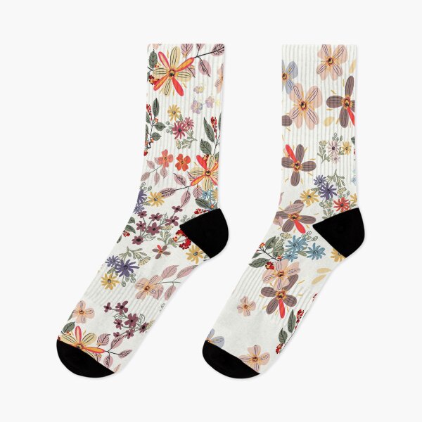 Artikelvorschau, Cottagecore-Bettbezug mit Blumenmuster – Pastellfarbenes Wildblumenmuster, sanfte Vintage-Schlafzimmerdekoration entworfen und verkauft von FestivityFinds.