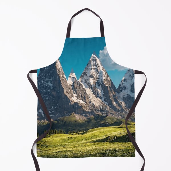 Artikelvorschau, Majestätische schneebedeckte Berggipfel entworfen und verkauft von Gradient Concept.