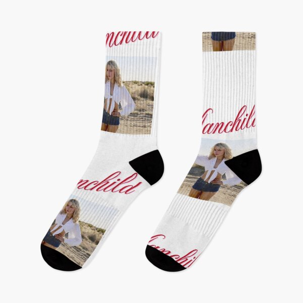 Artikelvorschau, Manchild Desert Aesthetic – Retro Hitchhiker Summer Art / Blonde Pop Icon Vintage Signature entworfen und verkauft von Krasnovaovaova.