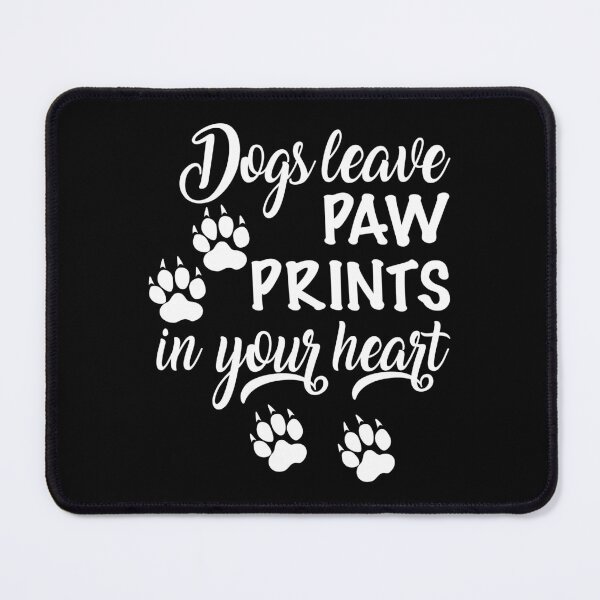 Artikelvorschau, Hunde Pfotenabdruck im Herz Geschenk entworfen und verkauft von MyPersonalShirt.