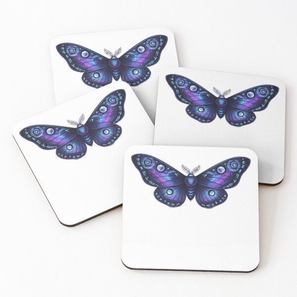 Aperçu de l'œuvre Breloque Dague Papillon de Lune Perle créée et vendue par IllumeInk.