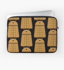 Droidarmy: Dalek - Dalek Gold Sticker Laptop Sleeve
