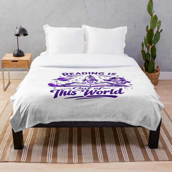 Artikelvorschau, T-Shirt „Lesen ist nicht von dieser Welt“ entworfen und verkauft von MerchlyMike.
