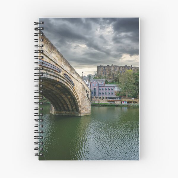 Artikelvorschau, Durham Castle von der Framwellgate Bridge aus gesehen entworfen und verkauft von Alisonchambers2.