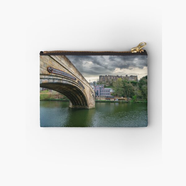 Artikelvorschau, Durham Castle von der Framwellgate Bridge aus gesehen entworfen und verkauft von Alisonchambers2.