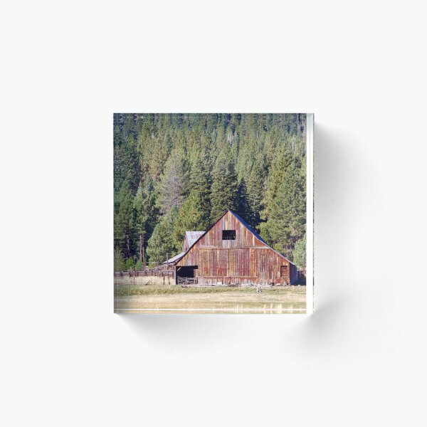 Artikelvorschau, Ländliche Scheune in Nordkalifornien entworfen und verkauft von Lsteuart.