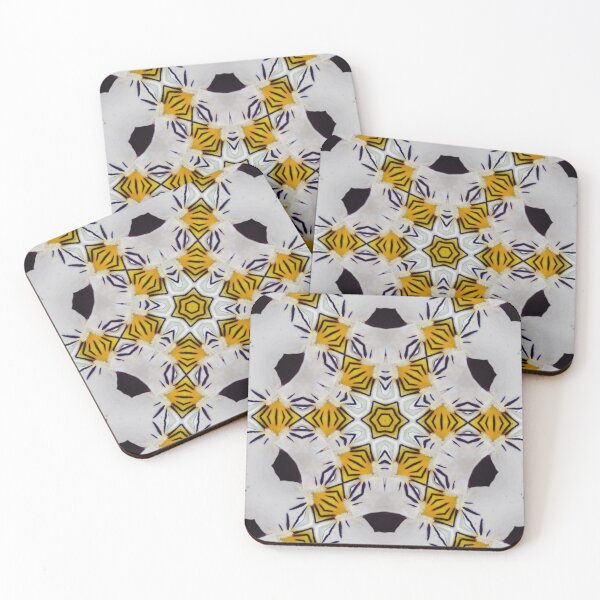 Aperçu de l'œuvre Hypnotic Floral Pattern - Structured Botanical Design créée et vendue par SilentBloomLab.