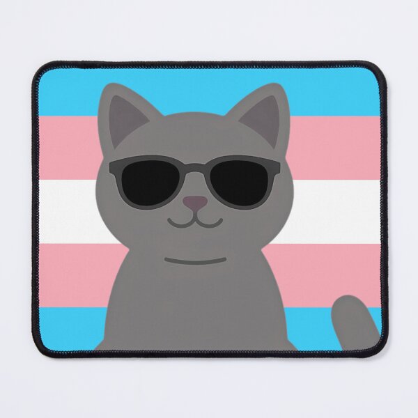 Artikelvorschau, Coole Katze mit Transflagge entworfen und verkauft von CarefulCreation.
