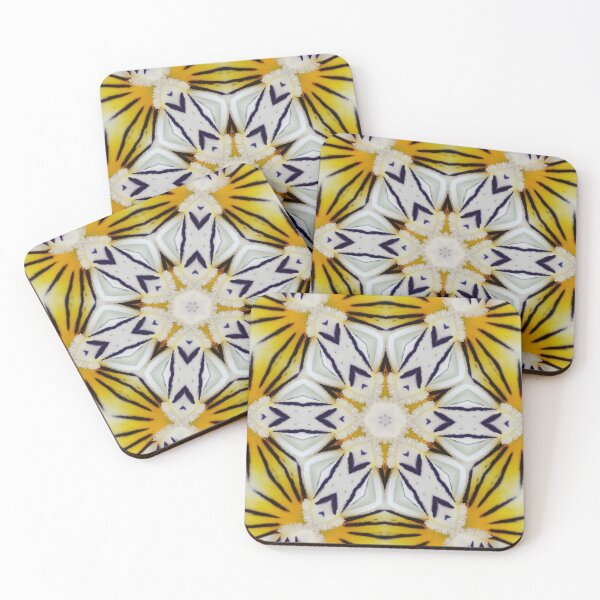 Aperçu de l'œuvre Radiant Floral Kaleidoscope – Bold Yellow Symmetry Pattern créée et vendue par SilentBloomLab.