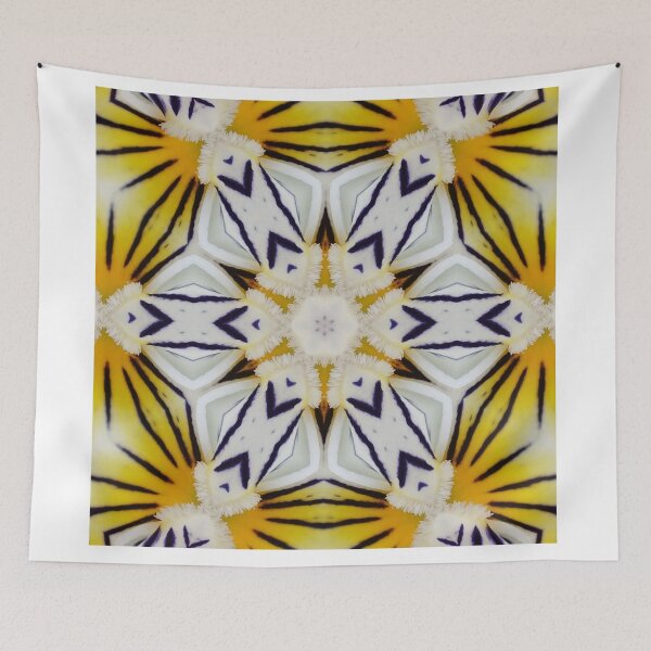 Aperçu de l'œuvre Radiant Floral Kaleidoscope – Bold Yellow Symmetry Pattern créée et vendue par SilentBloomLab.