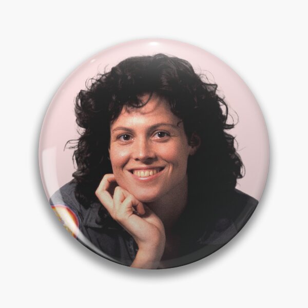 Artikelvorschau, ALIEN RIPLEY SIGOURNEY CUTOUT entworfen und verkauft von FILM GUTTER.