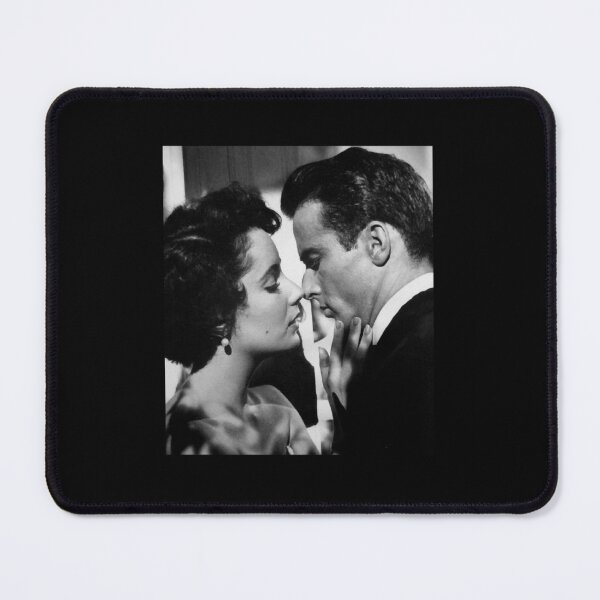 Item preview, Retrato de Elizabeth Taylor designed and sold by miriyanleo.