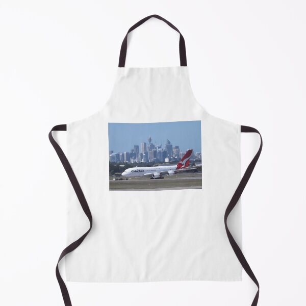 Artikelvorschau, Flugzeug am Flughafen Sydney mit der Stadt im Hintergrund entworfen und verkauft von TimMerch4U.