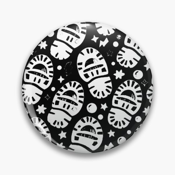 Artikelvorschau, Kopie von Ruffys Stiefelabdrücken, sich wiederholendes Muster (negative Version) entworfen und verkauft von Moonshroomarts.