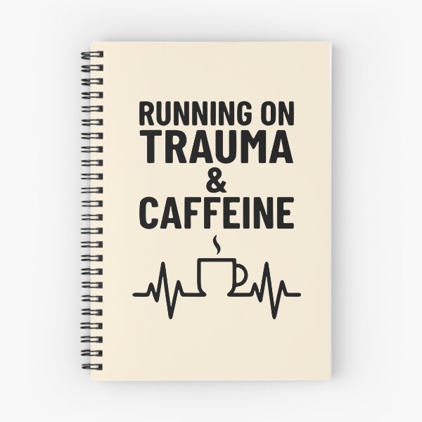 Artikelvorschau, Lustiges Retro-Geschenkdesign für Notfallkrankenschwestern: „Getrieben durch Trauma und Koffein“ entworfen und verkauft von Dantin.