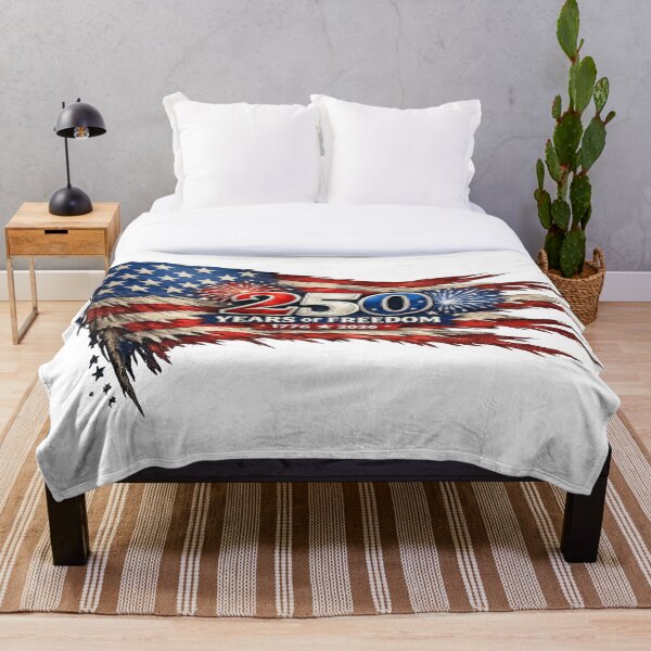 Aperçu de l'œuvre Drapeau américain déchiré, motif patriotique pour le 250e anniversaire de la fête de l'indépendance créée et vendue par RolMerch.