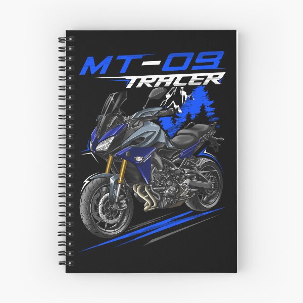 Artikelvorschau, Yamaha MT 09 Tracer 2016 Dunkelblaugrau Metallic für Motorradfahrer entworfen und verkauft von MotoApparelHub.