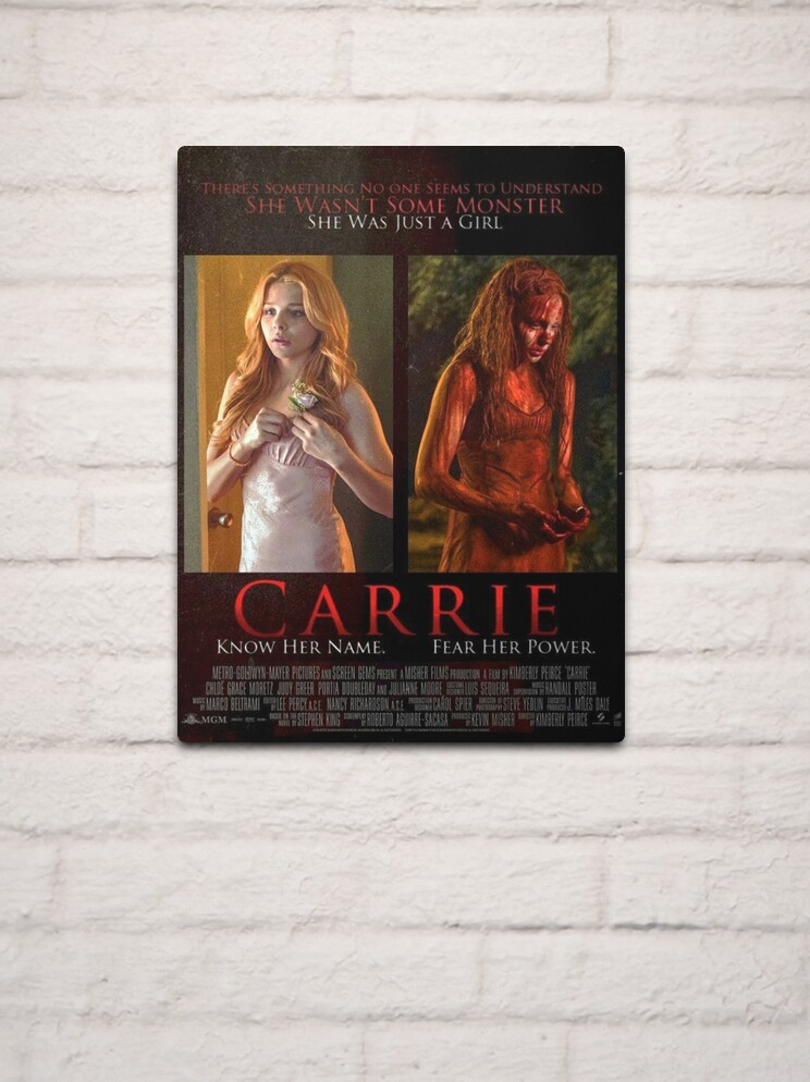 Sudadera con capucha for Sale con la obra «Carrie 1976» de horror-doll