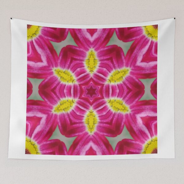 Aperçu de l'œuvre Pink Floral Kaleidoscope Pattern – Soft Botanical Symmetry créée et vendue par SilentBloomLab.