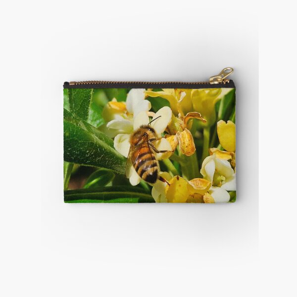 Aperçu de l'œuvre Abeille créée et vendue par Courtney Croxall.