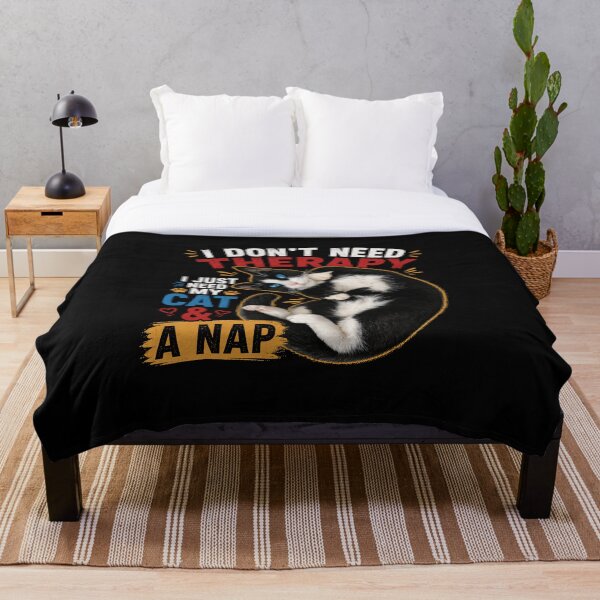 Artikelvorschau, Ich brauche keine Therapie – Lustiges Katzen-Meme | Ich brauche nur meine Katze und ein Nickerchen – Humorvolles Design entworfen und verkauft von IdentityThread.
