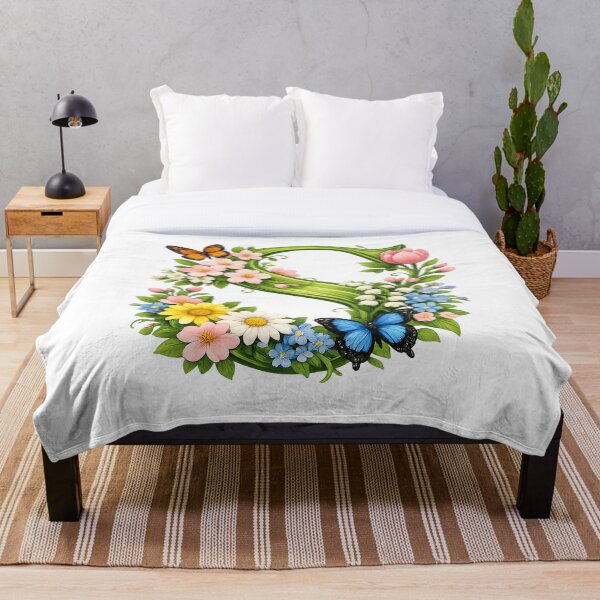 Aperçu de l'œuvre La magie unique du printemps – votre monogramme floral personnalisé créée et vendue par CoolContent Factory.