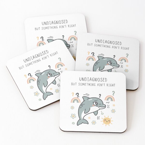 Artikelvorschau, Undefiniert, aber irgendetwas stimmt nicht – Lustiges Delfin-T-Shirt – Chaotische Kreaturen – Digitale Kunst entworfen und verkauft von Panom Suavichien.