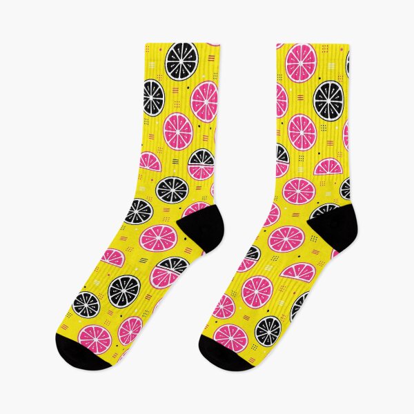 Artikelvorschau, Zitronenförmiges Blumenmuster in Gelb, Rosa und Schwarz entworfen und verkauft von FunnyTeeByMe.