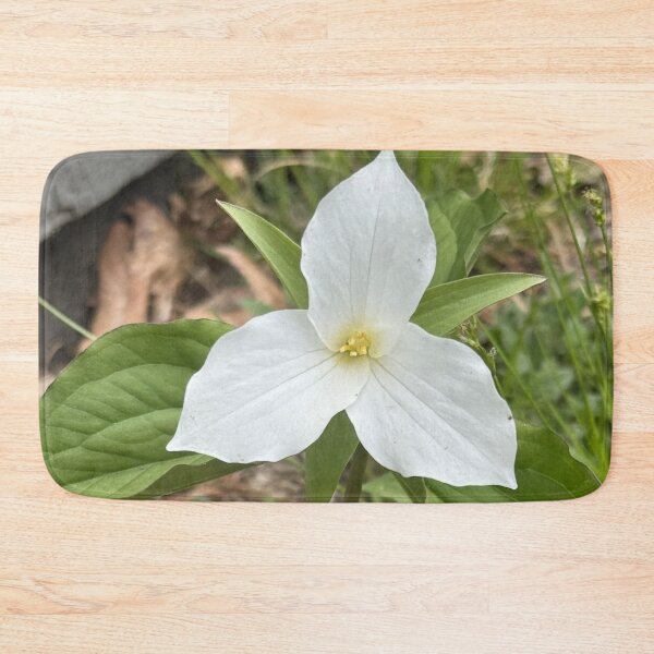 Item preview, Isolated Trillium designed and sold by Mychaila's Creations.